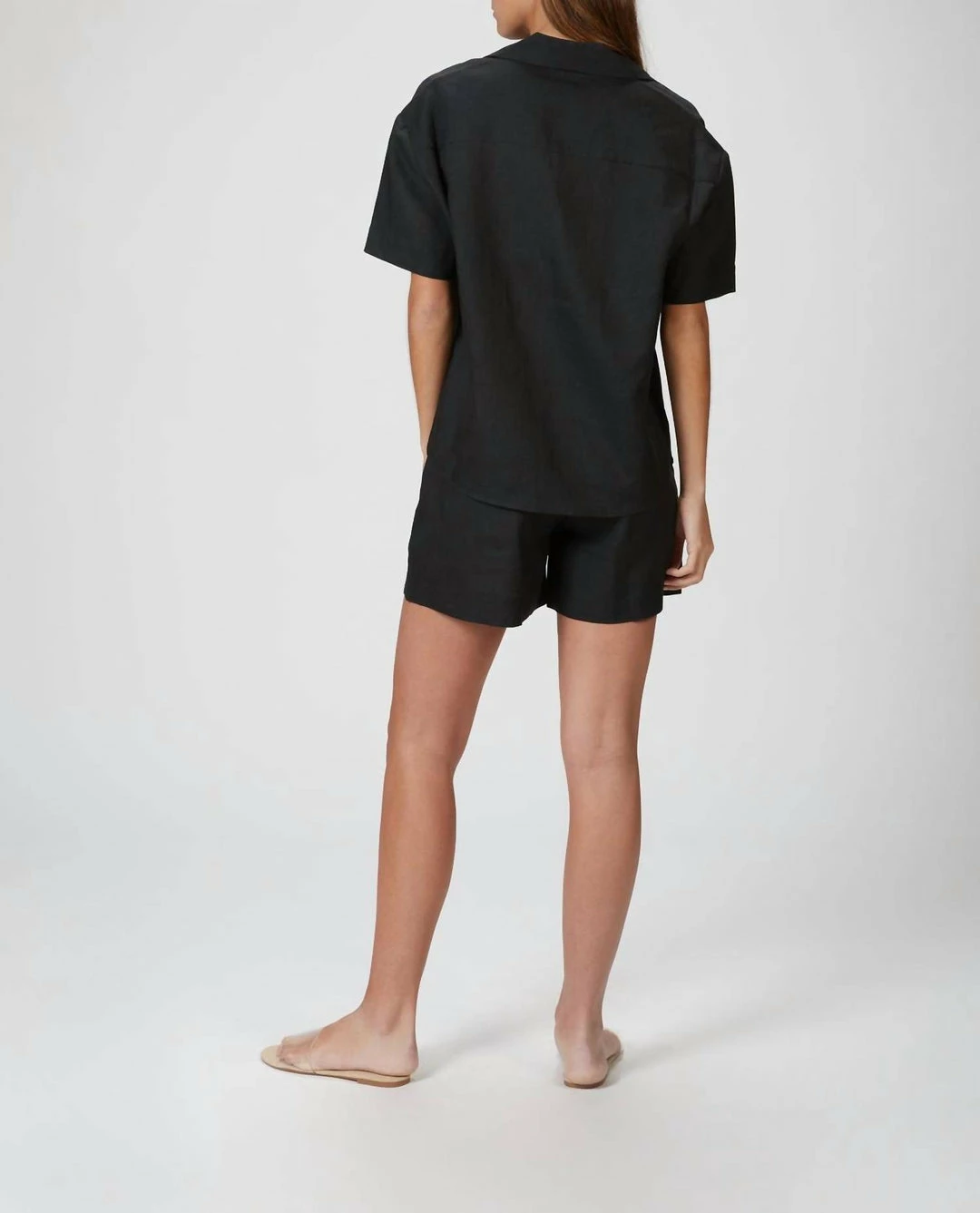 Asceno Zurich Short in Black - women - Image 3