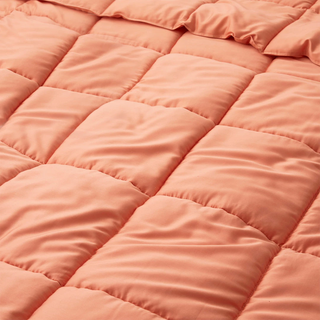 Peace Nest All Season Down Alternative Comforter with Orange / Camellia / Wormwood Scent - Image 5