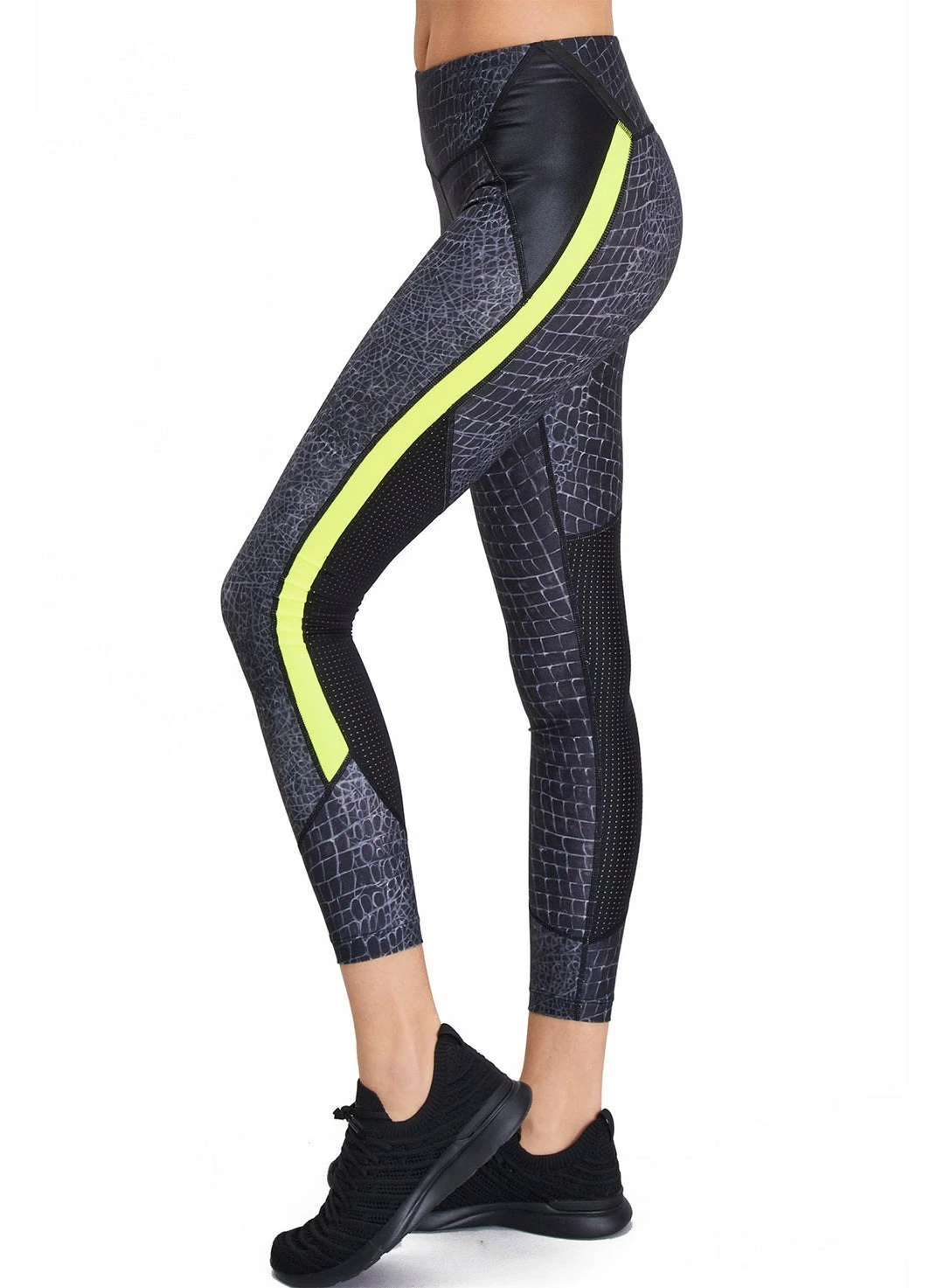 Urban Savage Highline Run Leggings - women - Image 7
