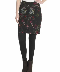 Coco + Carmen Omg Printed Floral Skirt in Black - women
