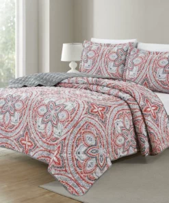 Bibb Home 3 Piece Printed Reversible Quilt Set