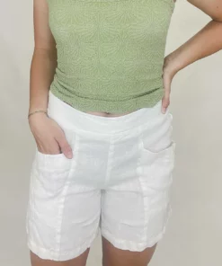 Ivy Jane Carla Slouch Pocket Short in White - women